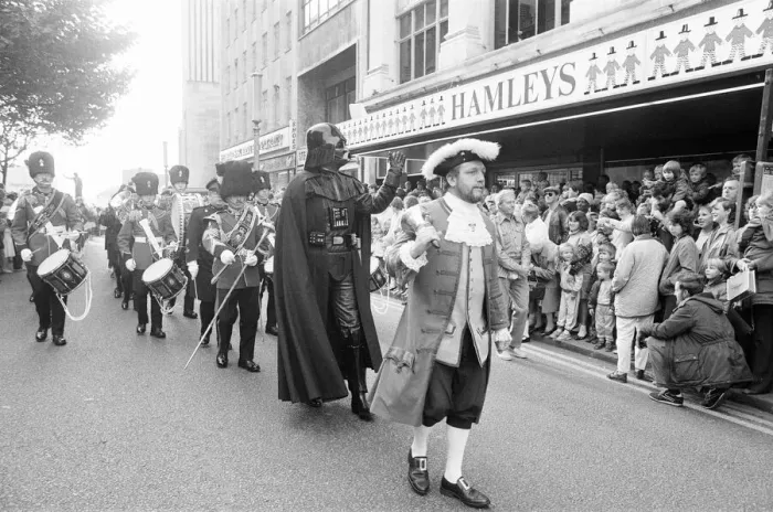Framed Print : Grand Opening, Hamleys Toy Shop, Bull Street, Birmingham, 12th October 1985