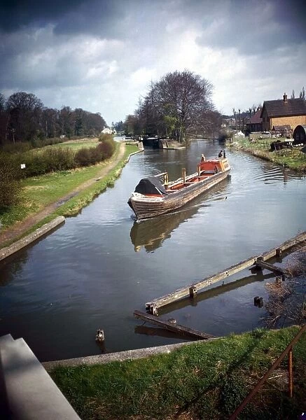 The Grand Union Canal near Hemel Hempstead Hertfordshire. Circa 1948