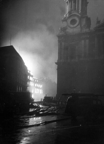 The Great Fire of London. Fire scenes in the city. 29th December 1940