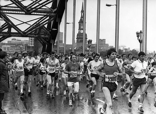 The Great North Run 27 June 1982 - The runners stream across the Tyne Bridge