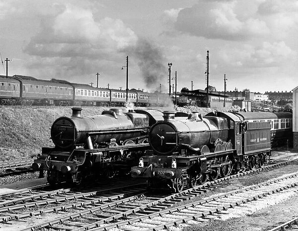 Great Western Railway Castle Class steam locomotive 7029 Clun Castle pictured with London