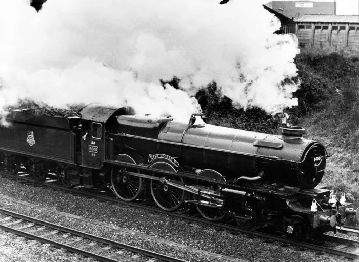 Framed Print : Great Western Railway (GWR) 6000 Class King George V steam locomotive, October 1971 Framed Print : Great Western Railway (GWR) 6000 Class King George V steam locomotive, October 1971