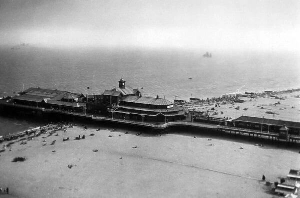 Great Yarmouth Britannia Pier. Norfolk. Circa 1929. Tyrell Collection