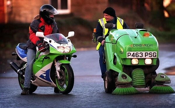 GREG WALKER GREEN BIKE AND STUART HARDEN JANUARY 1998 WITH HIS GREEN MACHINE ROAD CLEANER