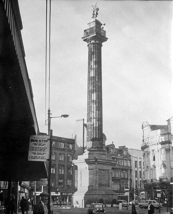 Framed Print : Greys Monument, Newcastle circa 1965 Framed Print : Greys Monument, Newcastle circa 1965