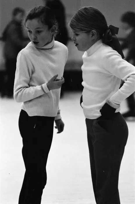 Framed Print : Guildford Children enjoy a day out coach trip to Richmond Ice Rink in Twickenham Framed Print : Guildford Children enjoy a day out coach trip to Richmond Ice Rink in Twickenham