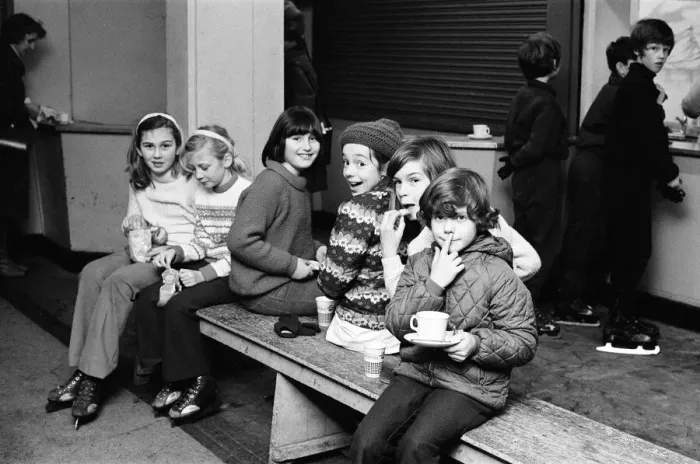 Framed Print : Guildford Children enjoy a day out coach trip to Richmond Ice Rink in Twickenham