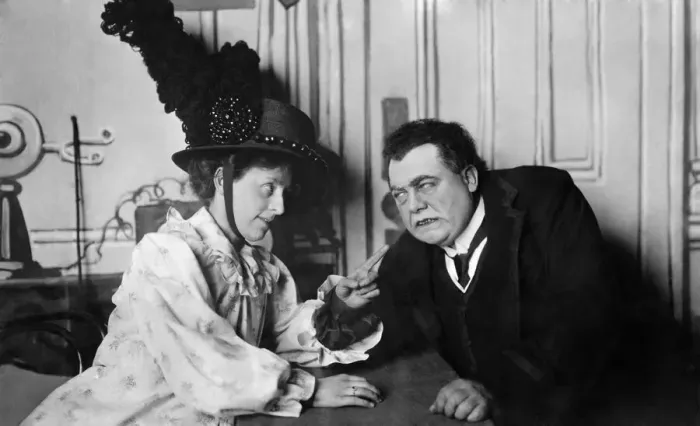 Framed Print : Gwennie Mars married to Mr. Henry Burkinshaw in the Theatre production of Samson