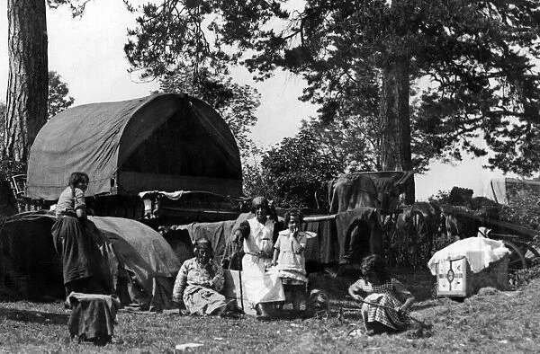 A gypsy family in the Newcastle area. 16th June 1934