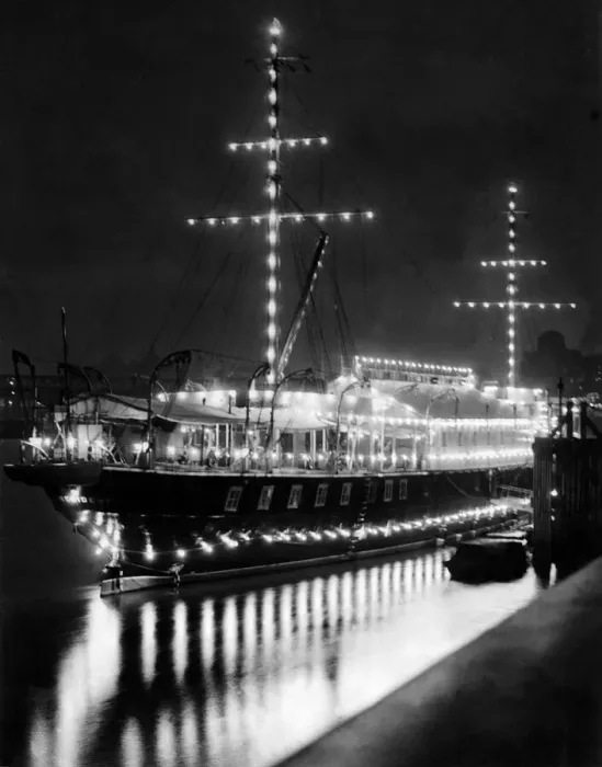 Framed Print : H. M. S. President seen here on the River Thames, London