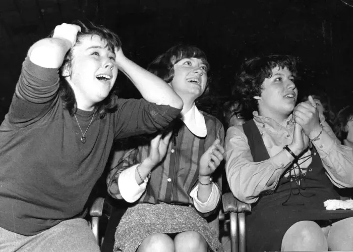 Framed Print : Bill Haley and his Comets - Cardiff - 24th Sept 1964. Three female fans enjoying