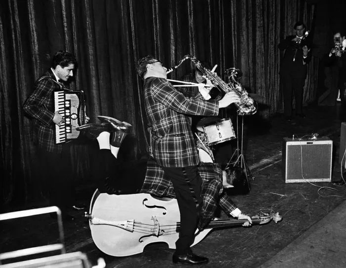 Framed Print : Bill Haley and His Comets tour of Britain which was largely sponsored by the Daily Mirror Framed Print : Bill Haley and His Comets tour of Britain which was largely sponsored by the Daily Mirror