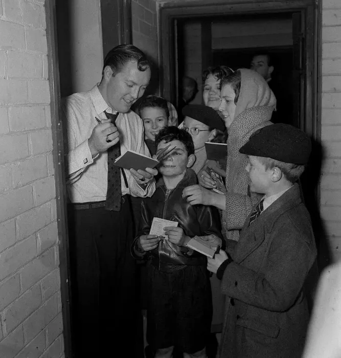 Framed Print : Bill Haley on his first visit to England which was largely sponsored by the Daily Mirror Framed Print : Bill Haley on his first visit to England which was largely sponsored by the Daily Mirror