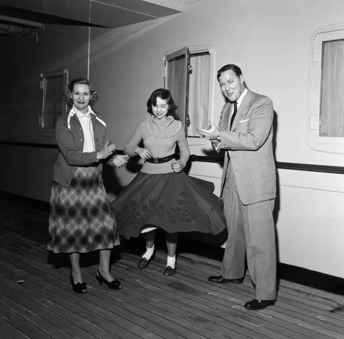 Framed Print : Bill Haley on his first visit to England which was largely sponsored by the Daily Mirror Framed Print : Bill Haley on his first visit to England which was largely sponsored by the Daily Mirror