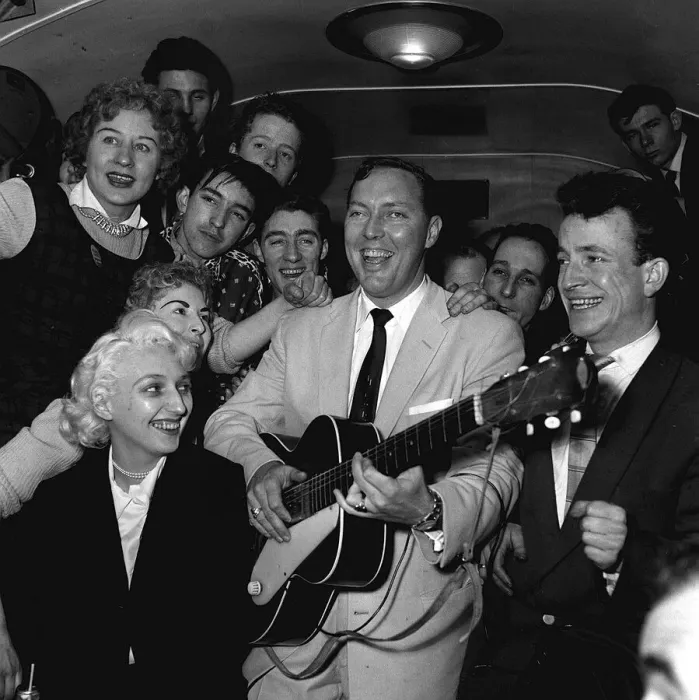 Framed Print : Bill Haley on his first visit to England which was largley sponsored by the Daily Mirror Framed Print : Bill Haley on his first visit to England which was largley sponsored by the Daily Mirror
