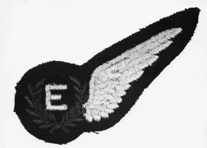 Framed Print : The half-wing badge, with an encircled E approved for wear by flight engineers Framed Print : The half-wing badge, with an encircled E approved for wear by flight engineers
