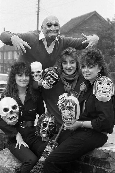 Halloween in Stonnall 30th October 1985
