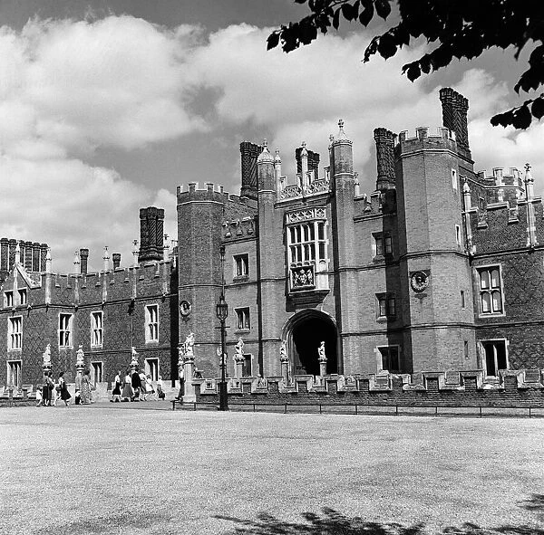 Hampton Court Palace, London Borough of Richmond upon Thames, London, 28th August 1952