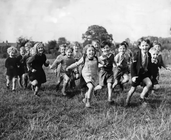Framed Print : A happy little troupe of London children running to their special classroom in Oxford Framed Print : A happy little troupe of London children running to their special classroom in Oxford