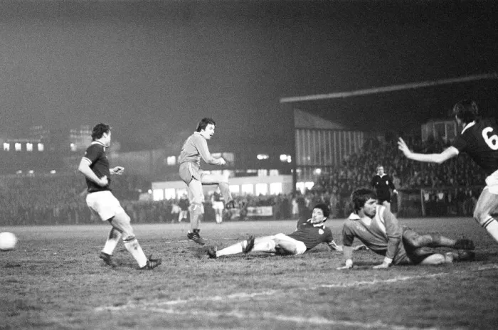 Framed Print : Harlow Town v Leicester City, FA Cup match at Barrows Farm in Harlow, Essex