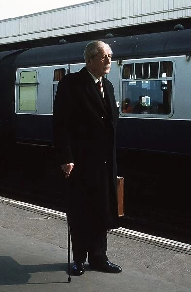 Harold MacMillan politician Ex Prime Minister