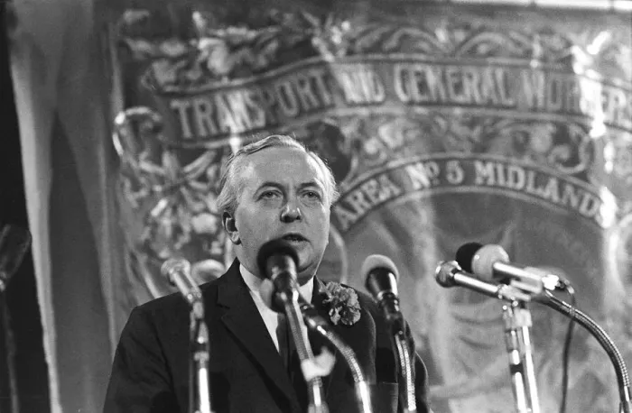 Framed Print : Harold Wilson addressed a very noisy meeting at Birminghams Rag Market Framed Print : Harold Wilson addressed a very noisy meeting at Birminghams Rag Market