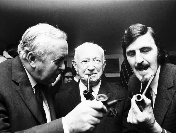 Harold Wilson, lord shinwell and Jimmy Hill all smoking pipes in a line Dbase Msi