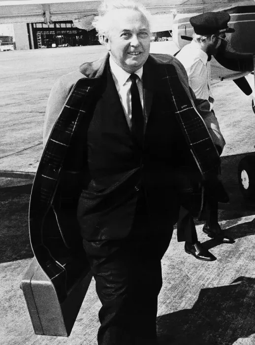 Framed Print : Harold Wilson MP former Prime Minister Leader of the Opposition at Luton Airport 1973 Framed Print : Harold Wilson MP former Prime Minister Leader of the Opposition at Luton Airport 1973