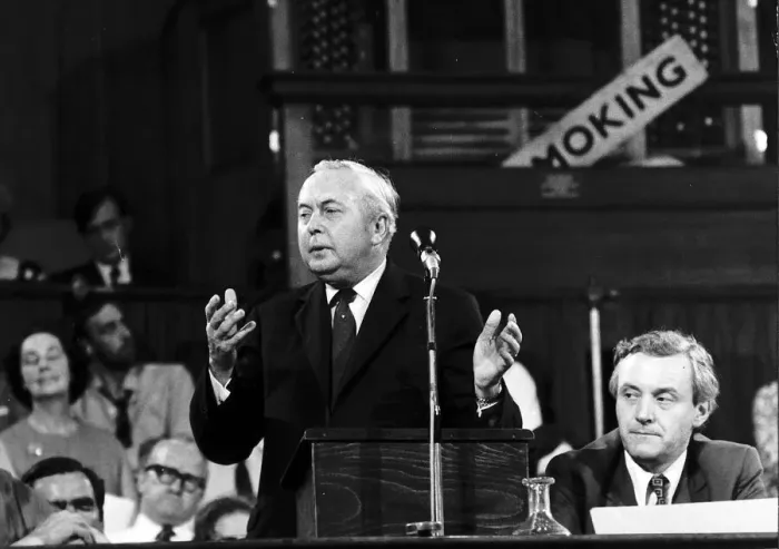 Framed Print : Harold Wilson former Prime Minister addresses the Boiler Makers Union Confrence 1972 Framed Print : Harold Wilson former Prime Minister addresses the Boiler Makers Union Confrence 1972