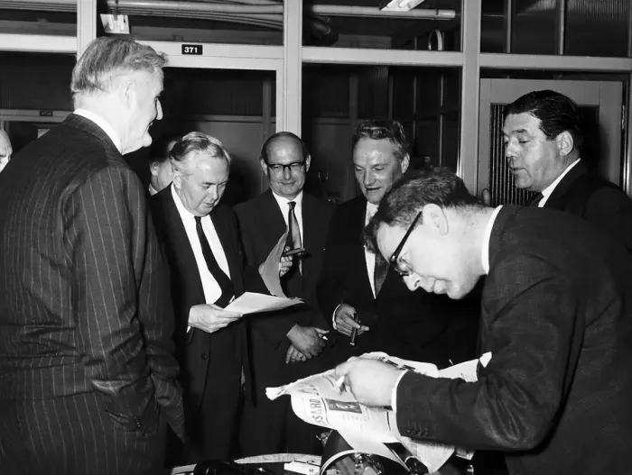 Framed Print : Harold Wilson Prime Minister on a visit to the Daily Mirror 1965
