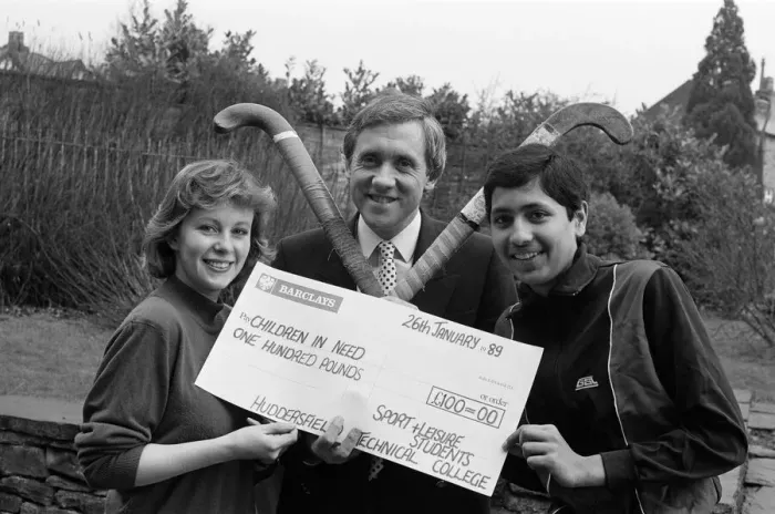 Framed Print : Harry Gration at Leeds Road playing fields to receive a cheque for Children in Need