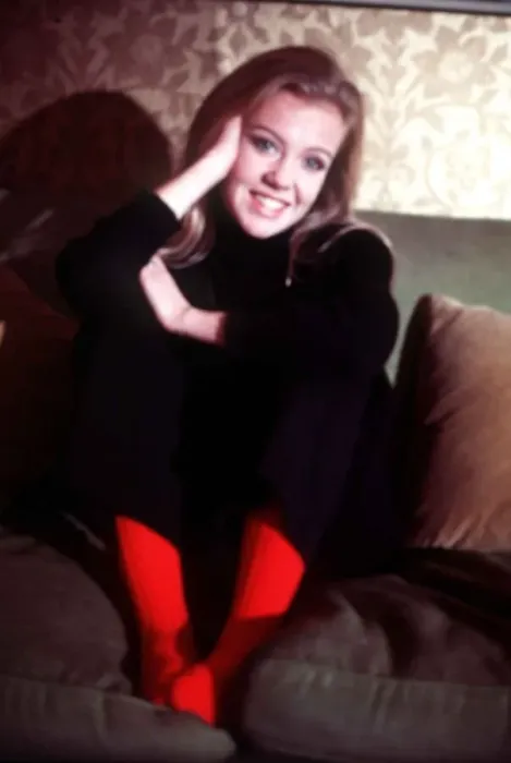 Framed Print : Hayley Mills Film Actress - January 1970 DBASE MSI Framed Print : Hayley Mills Film Actress - January 1970 DBASE MSI