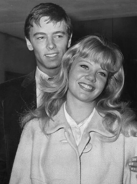 Hayley Mills with Peter McEnery at film press call - September 1963