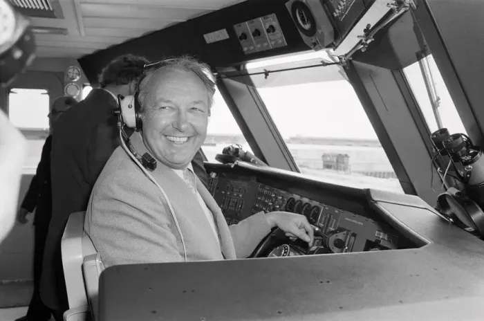 Framed Print : Head of Laker Airways Freddie Laker pictured at Brighton Marina for the inaugural flight Framed Print : Head of Laker Airways Freddie Laker pictured at Brighton Marina for the inaugural flight