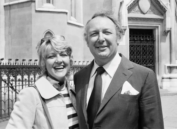 Framed Print : Head of Laker Airways Freddie Laker with his wife Patricia outside London law courts as