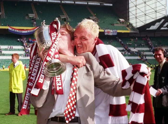 Framed Print : Heart of Midlothian footballers Gary Locke and Steve Fulton with the Scottish Cup trophy Framed Print : Heart of Midlothian footballers Gary Locke and Steve Fulton with the Scottish Cup trophy