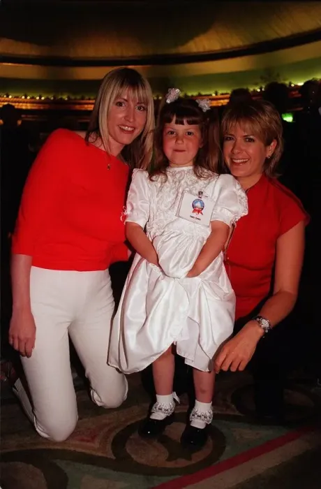 Framed Print : Heather Mills, Emily Casey and Penny Smith May 1999 at the Mirror Pride of Britain Framed Print : Heather Mills, Emily Casey and Penny Smith May 1999 at the Mirror Pride of Britain