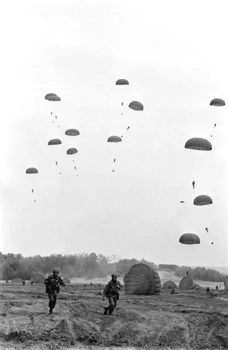 Framed Print : Heavy equipment drop rehearsal April 1967 Regiment at Aldershot barracks
