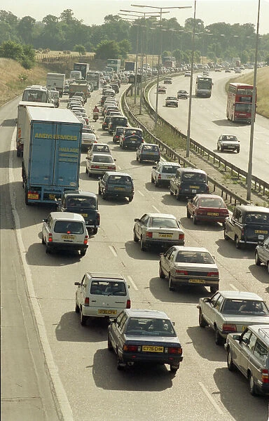 Heavy traffic on the M4 coming into London. 28th June 1989