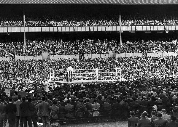 Heavyweight Championship fight at White Hart Lane, Tottenham