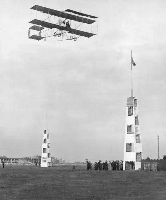 Framed Print : Henri Farman seen here giving a demonstration of flying during Blackpool Aviation Week Framed Print : Henri Farman seen here giving a demonstration of flying during Blackpool Aviation Week
