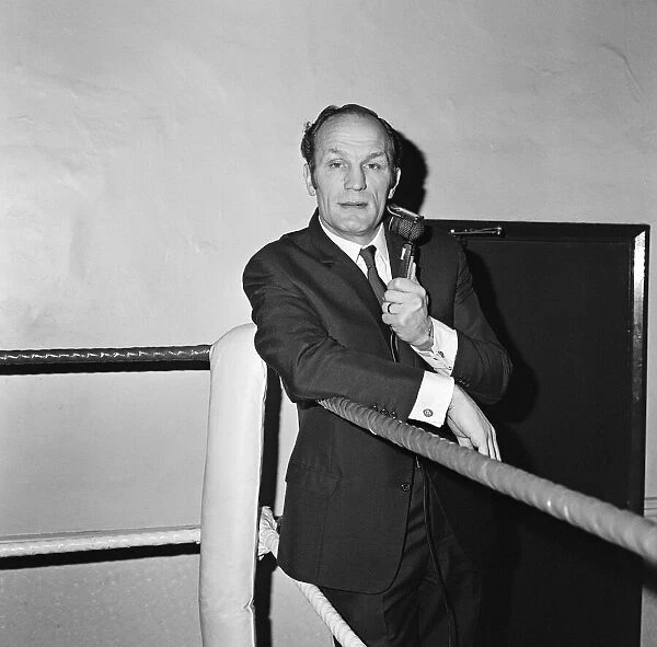 Henry Cooper pictured in a gymnasium. 3rd February 1971