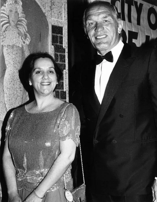 Framed Print : Henry Cooper and his wife Albina at Berkley Square Ball dbase Framed Print : Henry Cooper and his wife Albina at Berkley Square Ball dbase