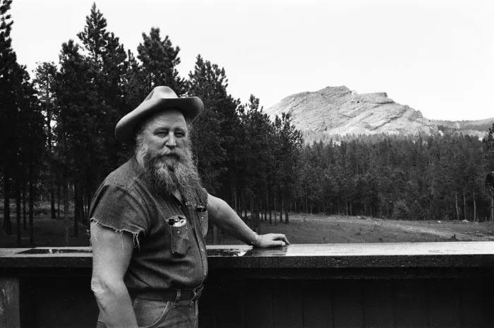 Framed Print : High in the Black Hills of Dakota, sculptor Korczak Ziolkowski (pictured Framed Print : High in the Black Hills of Dakota, sculptor Korczak Ziolkowski (pictured