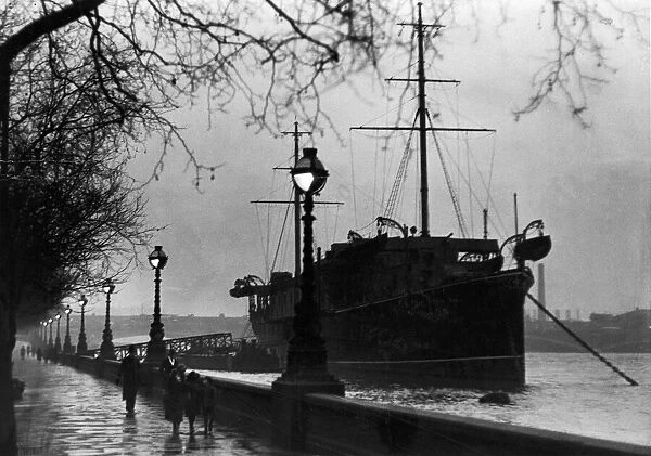 A very high tide at The Thames, Blackfriars, London. 29th December 1931