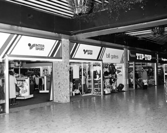 Framed Print : Hill Street Shopping Centre, Middlesbrough, 19th November 1982 Framed Print : Hill Street Shopping Centre, Middlesbrough, 19th November 1982