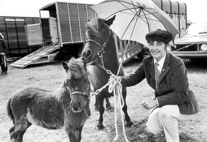 Framed Print : Hinderwell Agricultural Show. Yvonne Barber of Roxby Hall, Roxby Framed Print : Hinderwell Agricultural Show. Yvonne Barber of Roxby Hall, Roxby