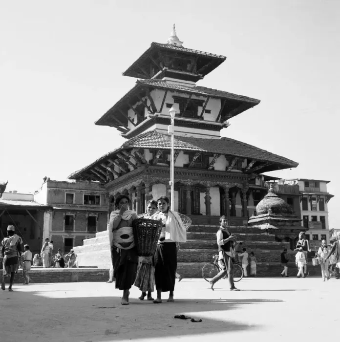 Framed Print : A Hindu Temple in Kathmandu, Nepal. February 1961 l l Framed Print : A Hindu Temple in Kathmandu, Nepal. February 1961 l l