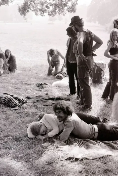 Framed Print : Hippy Festival Windsor Great Park August 1972 Groups of hippies from all