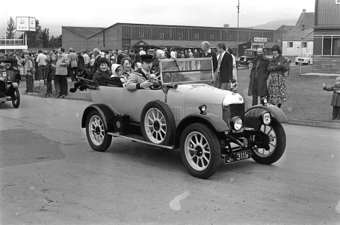 Framed Print : Historic Motor Cavalcade From Belfast To Portrush July 81 A 1925 Morris Cowley